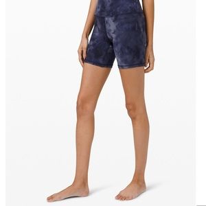 Lululemon 6” tie dye align shorts